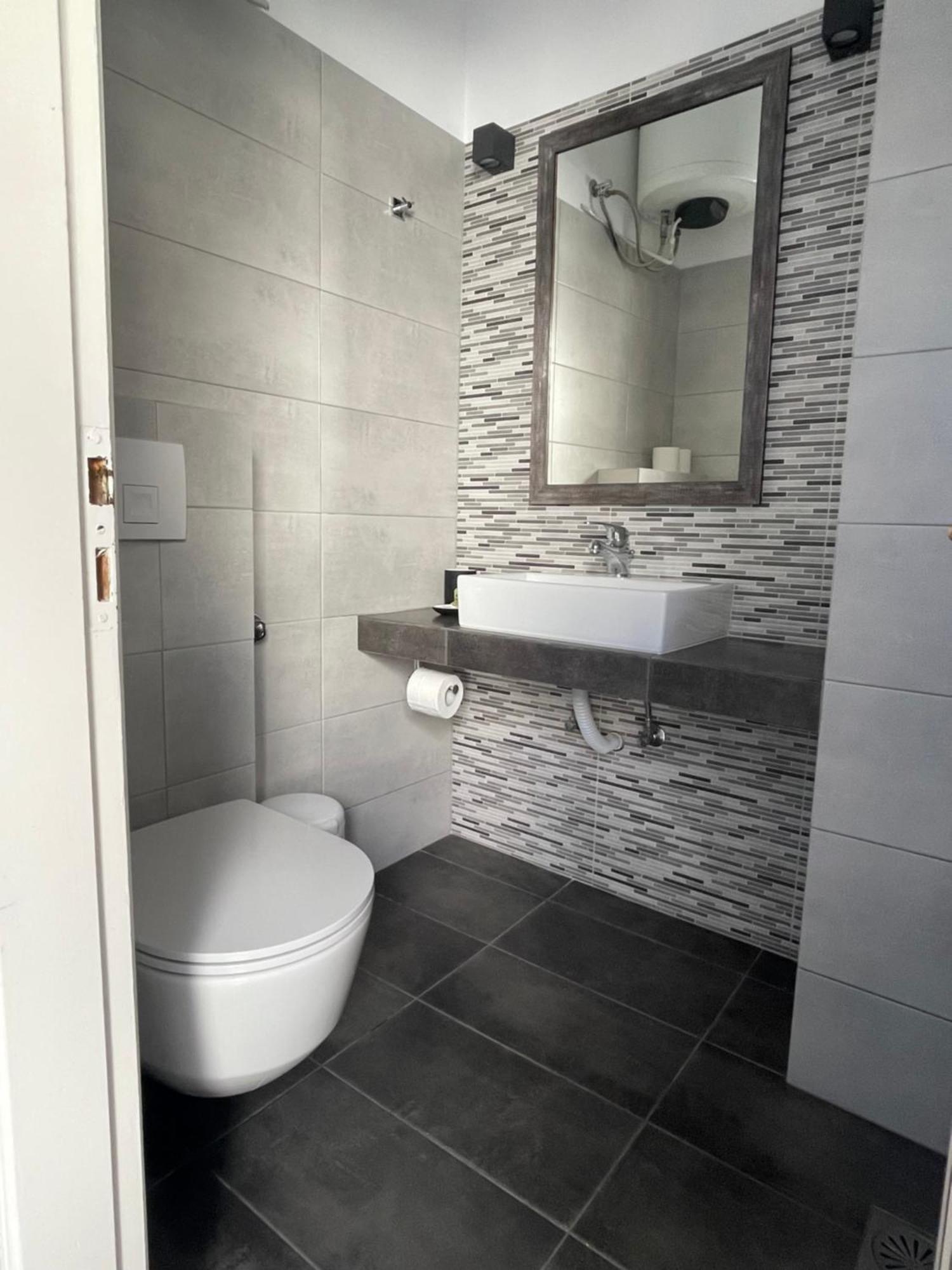 Manto Apartments Тинос Экстерьер фото